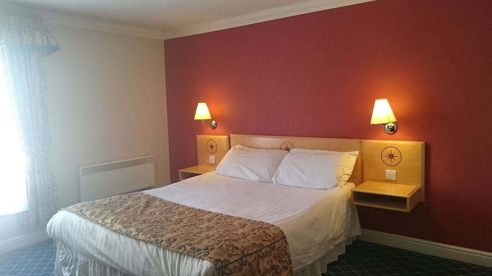 The Queens Hotel 3*